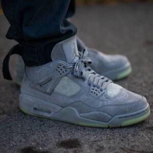 Kaws x Nike Jordan 4's Retro Gray