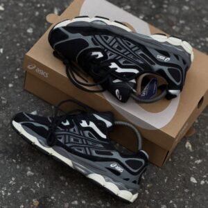 Asics gel NYC Black cream