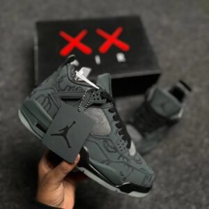Kaws x Nike Jordan 4's Green