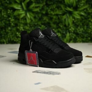 Nike Jordan 4's Retro Black Cat