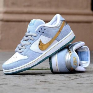 Sean cliver x Nike Dunk Low (Christmas)